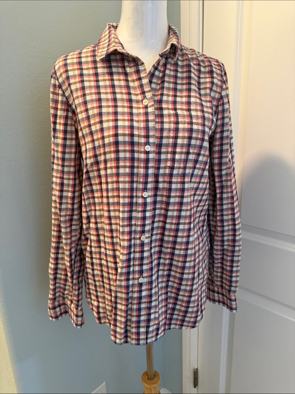 Madewell Plaid Button-Down Shirt in Navy, Coral & Cream